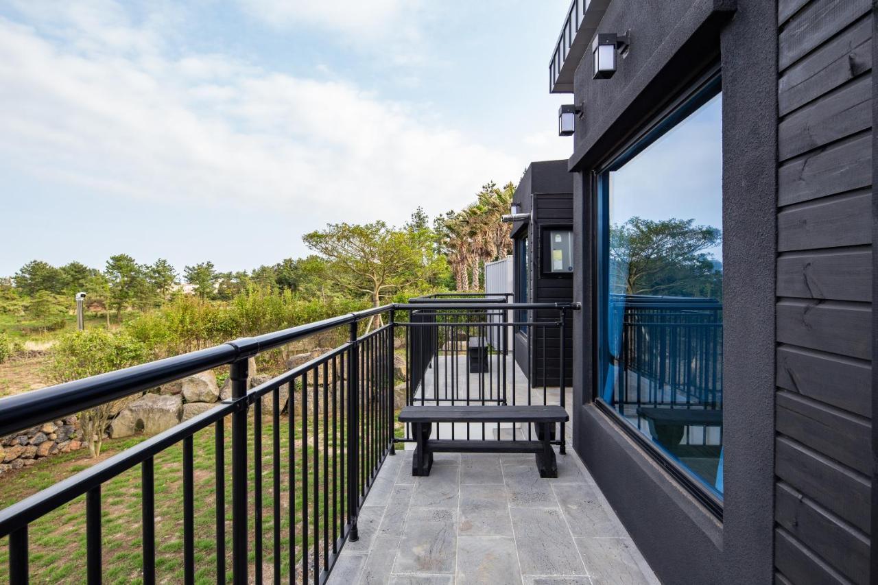 Jeju Abientot Villa Seogwipo Exterior photo